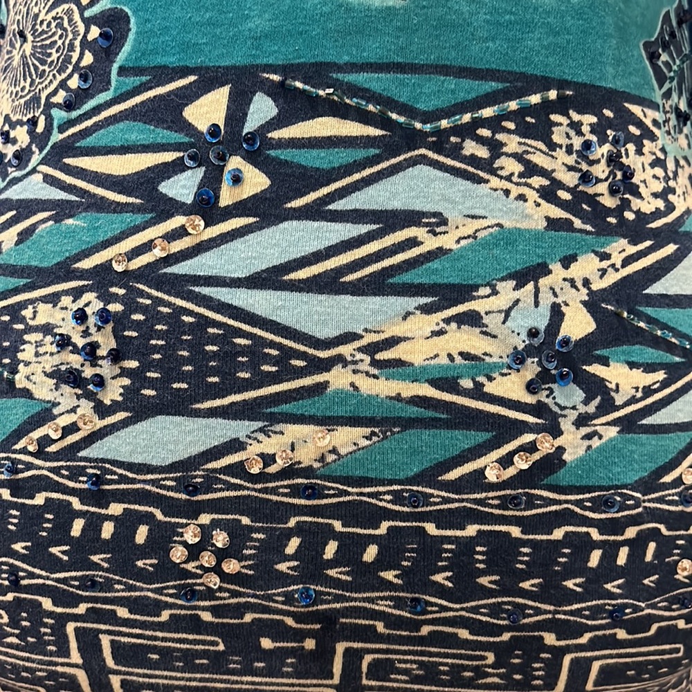 Forbidden size medium top - Picture 2 of 3